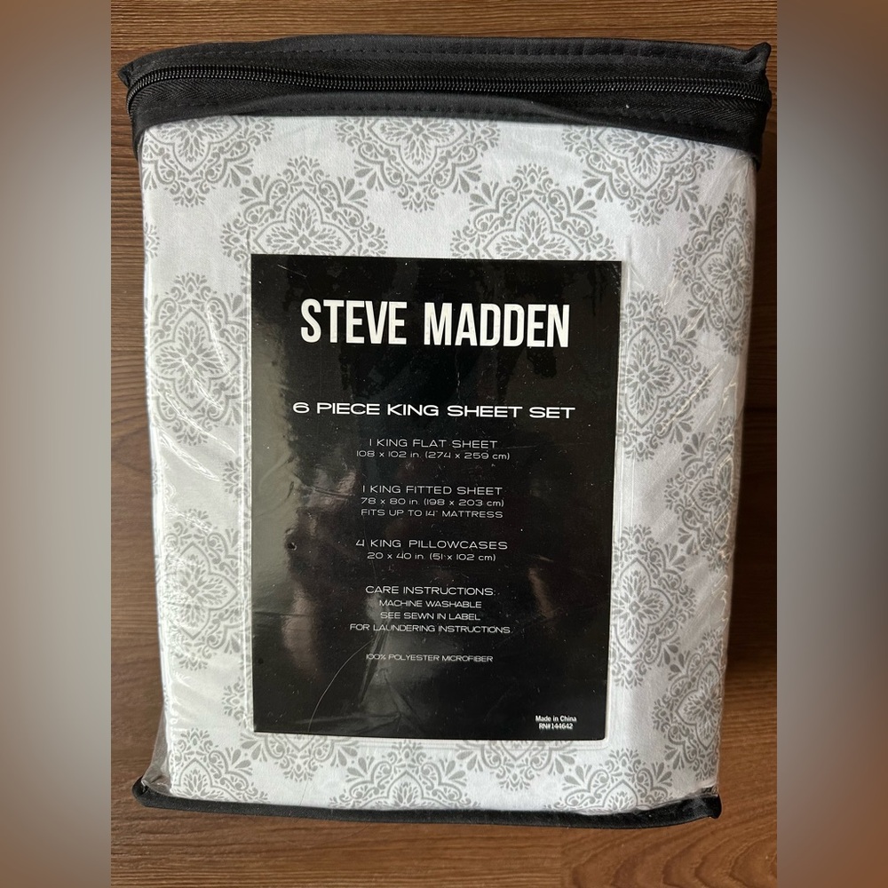 Steve Madden White and Gray Bedding Sheets